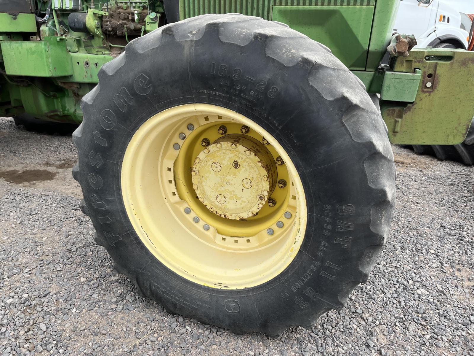 ./imagenes/INVOICE/2019/18129/JOHN DEERE 4850 (9).JPG